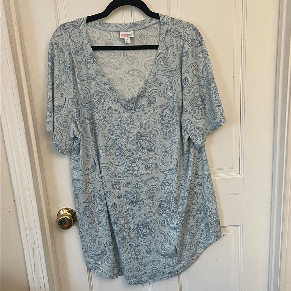 LuLaRoe Light Blue Paisley V-Neck Short Sleeve Top